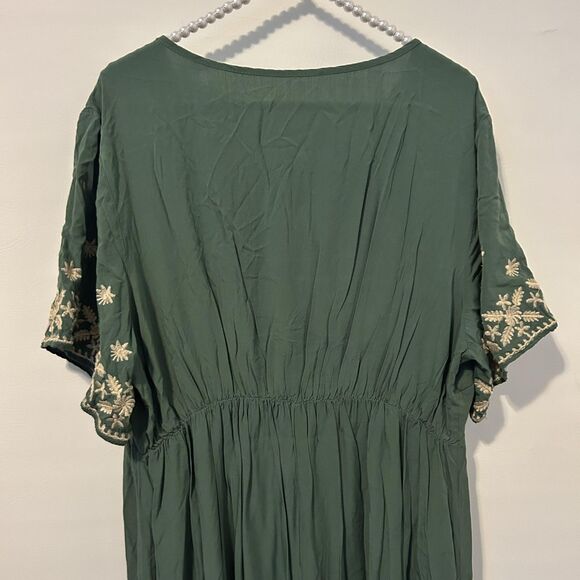 SHEIN Curve Dress Womens 2XL Embroidered Maxi Boho Flowy Short Sleeve Rayon - Picture 9 of 12